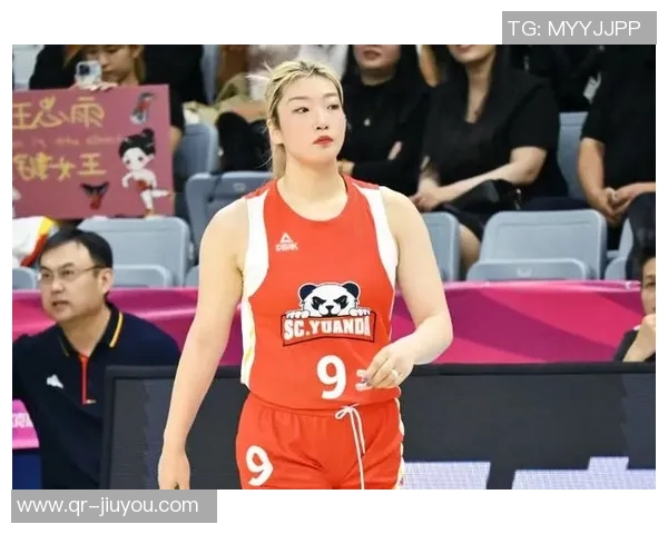 女篮锦标赛第二阶段四川队夺冠江苏武汉分获亚季军荣耀时刻